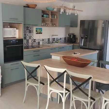 Giens, Superb High-end With Jacuzzi Apartment *